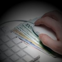 Pelanggan 3G Telkomsel Surfer Kalong