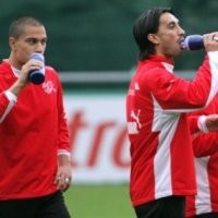 Swiss Andalkan Koneksi Kebab