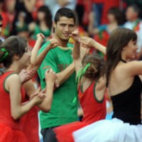 Ronaldo Pemain Paling Tampan di Euro