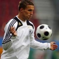 Podolski dan Lahm Fit, Jansen Tidak