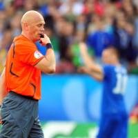 Italia Gagal karena Wasit