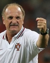 Scolari Tuntut Totalitas
