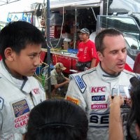 Maslen/Sean Pimpin Hari Pertama