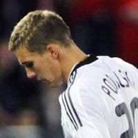 Podolski Mungkin Absen di Perempatfinal