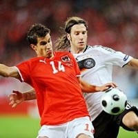 Lirik Nazi Hadir di Laga Jerman vs Austria