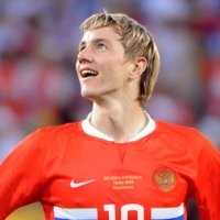 Pavlyuchenko Bersinar di Tivoli Neu