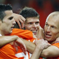 Van Basten Belajar dari Spanyol