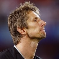 Van der Sar Bersiap untuk Pensiun
