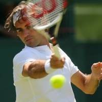Federer Melenggang, Serena Juga