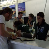 Haus? Ke Media Center Saja