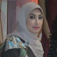 Demi Warna Rambut Annisa Trihapsari Teror Ivy Batuta