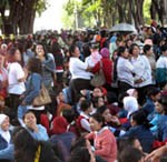 Jalan Rungkut Industri Raya Dikuasai Buruh