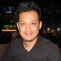 Main di Surabaya, Komedi Miss Kadaluwarsa Lebih Kental