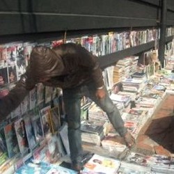 Mengais Rupiah dari Ceceran Majalah