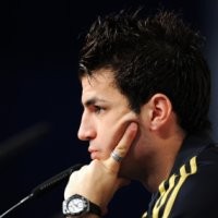 Fabregas: Bertumpulah Padaku, Spanyol