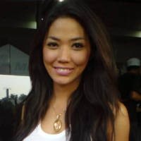 Shanty: Seksi Tak Perlu Berbaju Terbuka