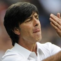Loew Diharapkan Terus Latih Jerman