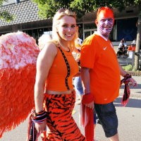 Fans Belanda Dongkrak Penjualan Bir