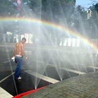 Panas, Asyiknya Main Air