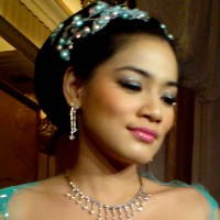 Titi Kamal Pede dengan Nyanyian Seksi