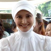 Jarang Syuting, Inneke Koesherawati Ngurus Anak