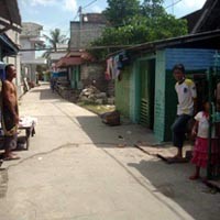 Pocong Kembali Teror Warga Tuban, Dua Nenek Pingsan