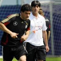 Loew Berharap Ballack Main