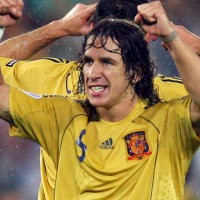 Bangganya Puyol Disejajarkan dengan Maldini
