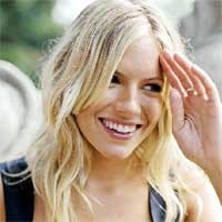 Sienna Miller Kencani Pria Beristri