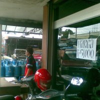 Isu Elpiji Naik Besok, Warga Langsung Serbu Dealer