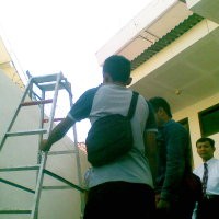 Maling Pembobol Kantor Samsat Kabur Lewat Benteng