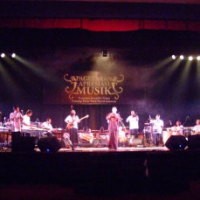 Sentuhan World Music Dari Sambasunda