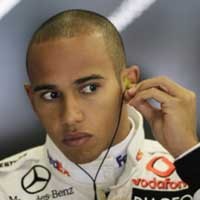 Hamilton Optimis Gelar