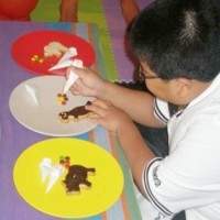 Menyiapkan Camilan Buat Anak