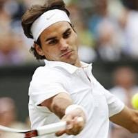 Sempat Diganggu Hujan, Federer ke Semifinal