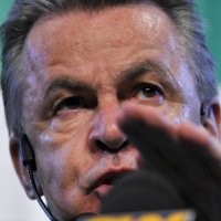 Hitzfeld: Swiss Tak Perlu Revolusi