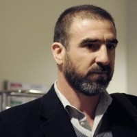Cantona Kembali ke MU?