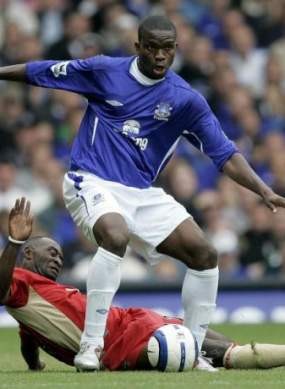Kakak Yobo Diculik, Everton Berduka