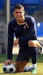 Operasi Engkel Ronaldo Berjalan Sukses