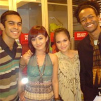 Tangga Ingin Ganggu Penonton