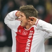 MU, Pilihan Pertama Huntelaar