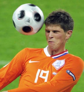 Ajax Lindungi Huntelaar