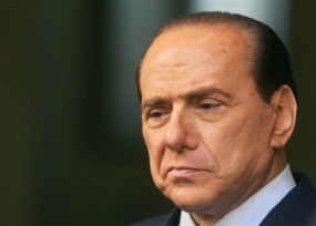 Berlusconi Selingkuh dengan Menteri Cantik?