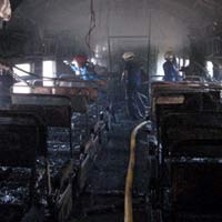 Api Ludeskan Dua Gerbong KA