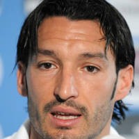 Zambrotta Prioritaskan Scudetto