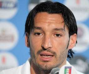 Zambrotta Prioritaskan Scudetto