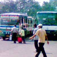 Terminal Lebak Bulus Mulai Ramai