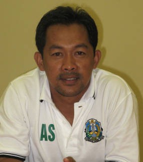 Sepakbola Gajah DKI-Jatim?
