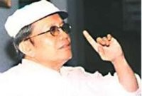 Taufik Ismail: Biarkan Ayu Utami Ngomong Apa pun