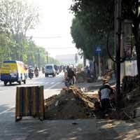 Waspadai Galian Kabel di Jalan Yos Sudarso!